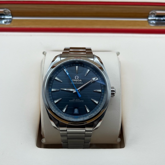 Omega Seamaster Aqua Terra Co-Axial Master Chronometer Watch - Picture 4 of 15